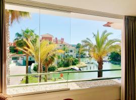 Sotogrande Alboaire- Waterfront luxury 4 bedroom Apt in the Marina of Sotogrande