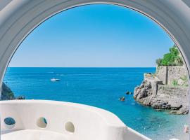 Acquachiara Seaside Luxury Villa in Amalfi Coast, отель в Майори