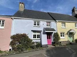 The Nook - Charming cottage, modern living with original features, perfect private garden