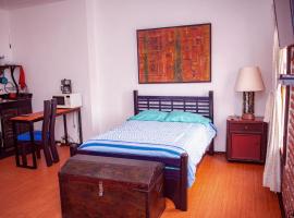 Cuarto tipo loft en Mazatlán, habitación en casa particular en Mazatlán