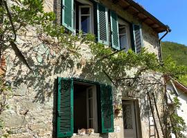 La Casina del Bassotto, villa in Bagni di Lucca