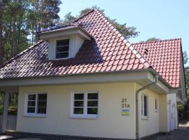 Semi-detached house Dünenhaus I, Trassenheide, hotel in Trassenheide