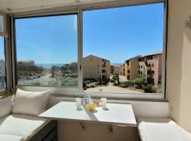 Appartement vue mer climatisé Seaview AC apartment Saint Pierre la Mer