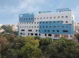 Holiday Inn Express Hyderabad Banjara Hills by IHG、ハイデラバードのホテル