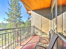 Breathtaking Bend Condo with Resort Amenities!, apartment sa Bend