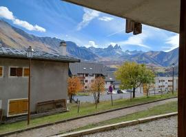 Appartement Albiez-Montrond, 2 pièces, 4 personnes - FR-1-618-21, aluguel de temporada em Albiez-Montrond