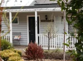Hidden Gem ~ Luxury Cottage near Lake Daylesford、デイルスフォードのコテージ
