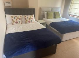 Shared house on Southmead, hotell Bristolis