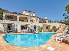 Awesome Home In Les Adrets D Lestrel With 5 Bedrooms, Wifi And Outdoor Swimming Pool, hotel in St. Jean de l’Esterel