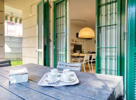 GuestHost - Casa Indaco with Balcony!, Hotel in Cernusco sul Naviglio