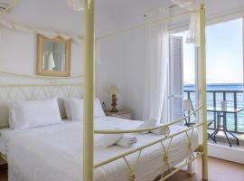 Uno Luxury Apartment with Sea view