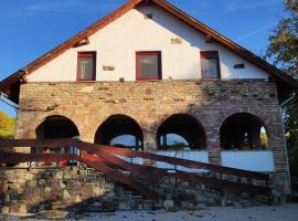 Holló és Bárány Vendégház, hotel v destinaci Herend