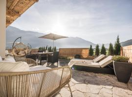 MaxStudio Premium Apartment Zillertal mit Bergblick, Ferienwohnung in Schlitters