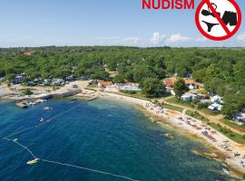 Albatross Mobile Homes on Naturist Solaris Camping Resort FKK, campsite in Poreč