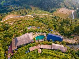 TVpalm Ecolodge, hotel in Ha Giang