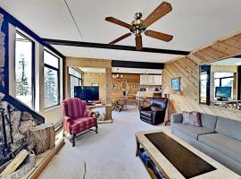 Two Bedroom Units at 1849 Condos with 3 Hot Tubs & Slopeside, apartment in Mammoth Lakes