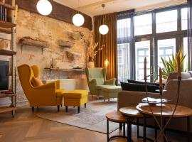 PASSAGE - historic boutique suite, hotel near Amsterdamse Poort, Haarlem