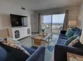 El Matador 457 - Gulf front with beautiful views of the Gulf and pool