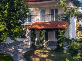 Woods cottage-Πολυτελής Μεζονέτα Λουτρά Πόζαρ