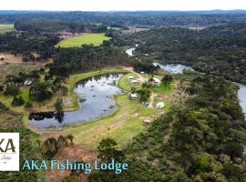 Aka Fishing Lodge, lantligt boende i Guarapuava
