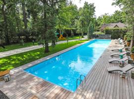 The Iflissen Pavilion - Luxury Villa, hotel v destinaci Lamorlaye
