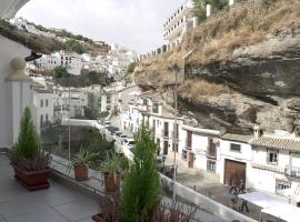 Casa Rural Las Cuevas de Setenil, отель в городе Сетениль