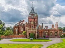 The Elvetham Hotel、ファーンバラにあるRAF Odiham - ODHの周辺ホテル
