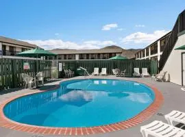 Travelodge by Wyndham Wenatchee