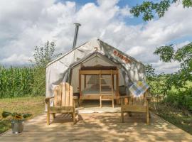 Tentrr - Pearl Brook Farm Overlook, hotel a Belfast