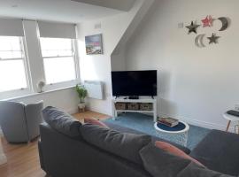 Apartment - Centre of Swanage Stunning Sea views – hotel w mieście Swanage