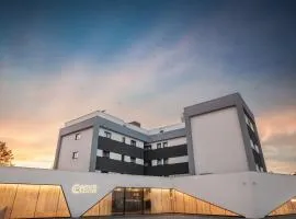 Essence Inn Marianos Hotel