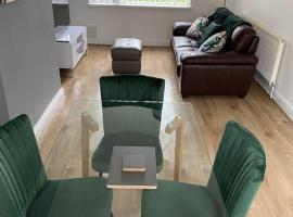 Pontymister Retreat, hotel with parking in Risca