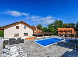 Stunning Home In Vinogradi Ludbreski