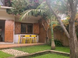 Mediterranean house, pool, beach and charm garden, cottage in Arenys de Mar