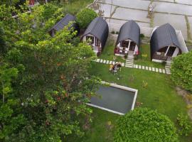 Gino's Place - Bungalows and Restaurant, rizort u gradu Bukit Lawang