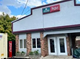 HomeTowne Studios by Red Roof Georgetown, KY