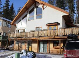 A Gem Inn the Rockies, apartamento em Jasper