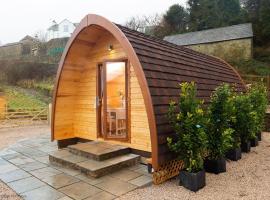 Willow Tree Barn Pod, hotel with parking in Kendal