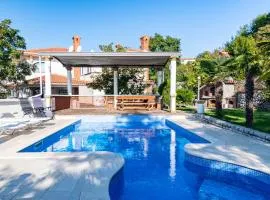 Apartments with swimming pool Opatija - Pobri, Opatija - 16390