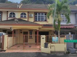 Afamily Homestay, hotel near Sam Poh Tong Temple, Ipoh