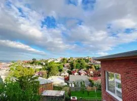 Stunning West Hobart Home- Close to city and shops