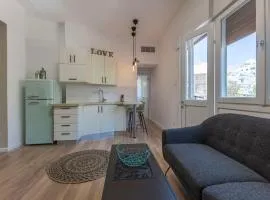 1B Patio beach house premium location w/2 balcony