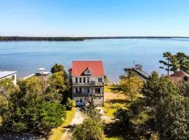 Charming Waterfront Home Fish, Boat and More!