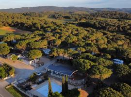 Ushuaïa Villages Camping Figurotta, hotel near Abbaye de Fontfroide, Bizanet