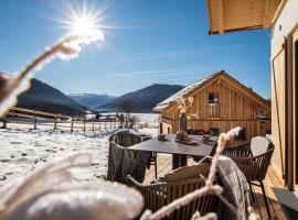 Lerchpeuntgut Almchalets, cabin in Tamsweg