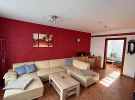 Ferienwohnung am Bodetal mit Wallbox für E-Auto, Hotel in Thale