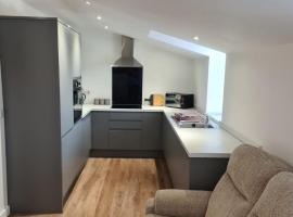Town Centre Apartment, hotel in Leek
