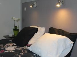 Hotel De Ploeg, hotell i Diepenbeek