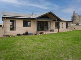 Campbell Casa, cottage in Kingscote