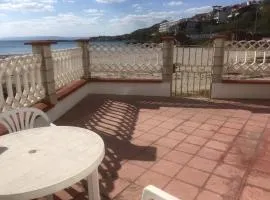 Perfect Sea View One Bedroom Apartment with gate direct on the beach